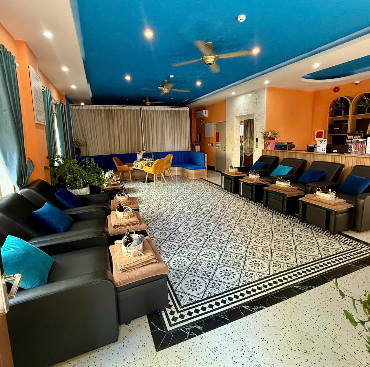 Neck Shoulder Back Therapy